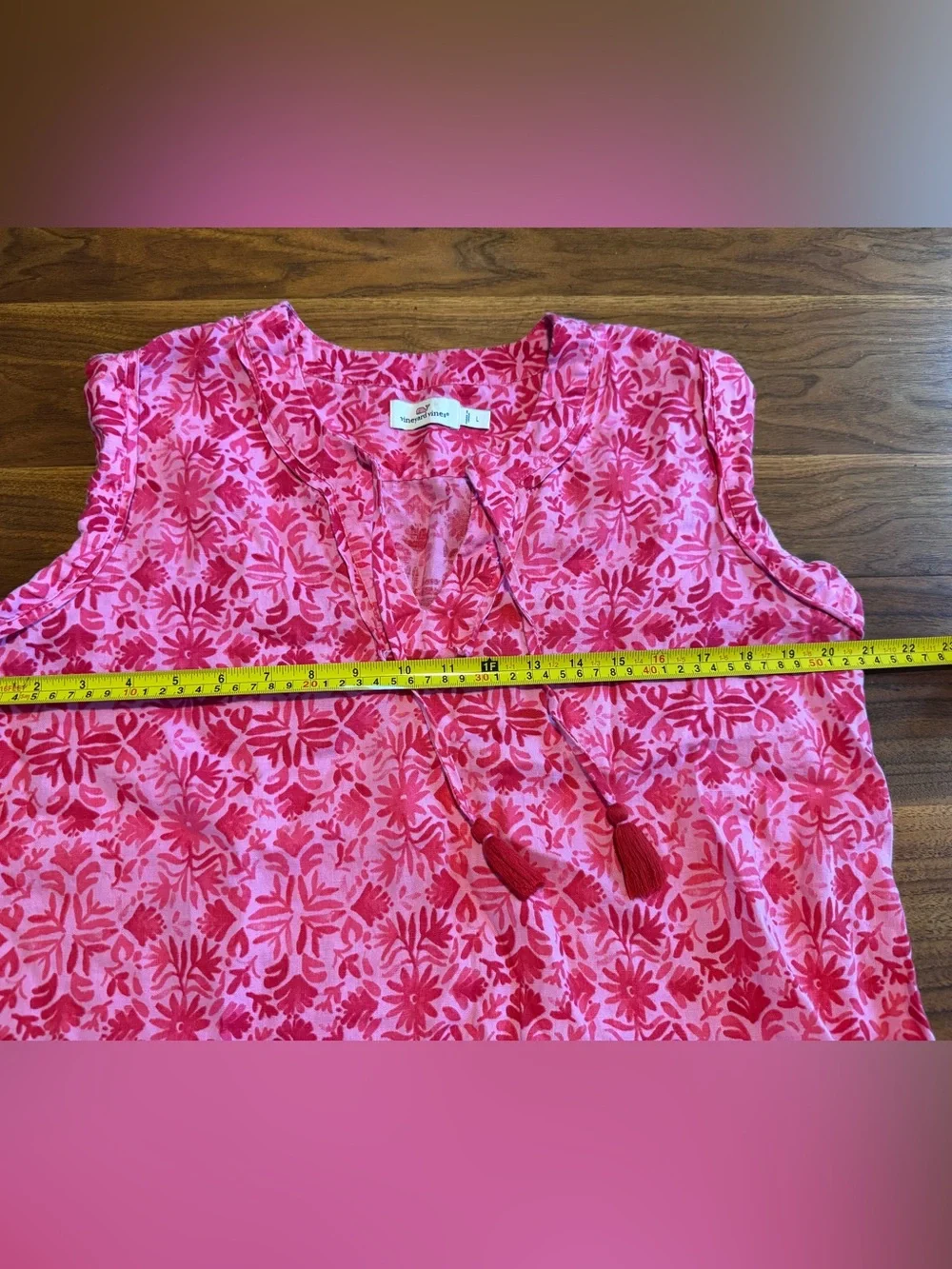Vineyard Vines 100% Linen Sleeveless blouse with tassel ties, in GUC Pink Red L